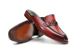 Burgundy Burnished Chain Mule — mens loafers detail