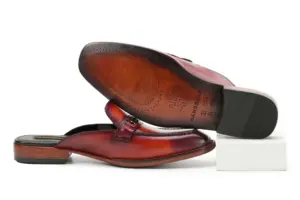 Burgundy Burnished Chain Mule — mens loafers detail
