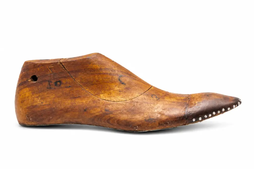 shoe last guide — Arthur last image — Handsole