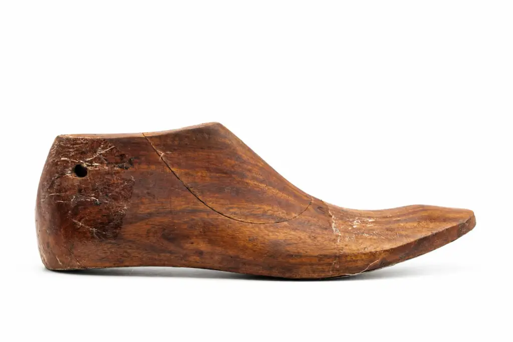 shoe last guide — Edward last image — Handsole